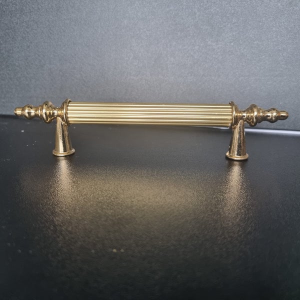 Möbelgriff GR916 Lochabstand 96mm Gold