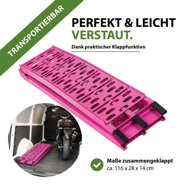 Klappbare Auffahrrampe aus Metall mit Lochmuster, zusammengeklappt circa 116 mal 28 mal 14 Zentimeter, geeignet zum Verladen von Motorrädern.