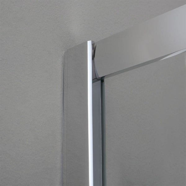 Detailansicht einer Duschkabine mit Rahmen