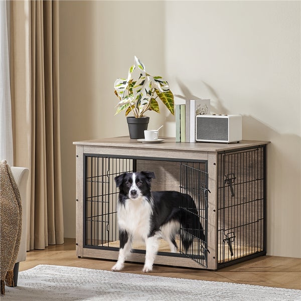 Hund in einer Hundehütte mit Tischplatte
