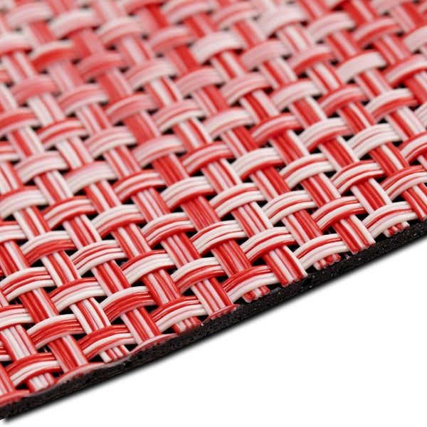 Geflochtener Teppich mit gewebter Struktur