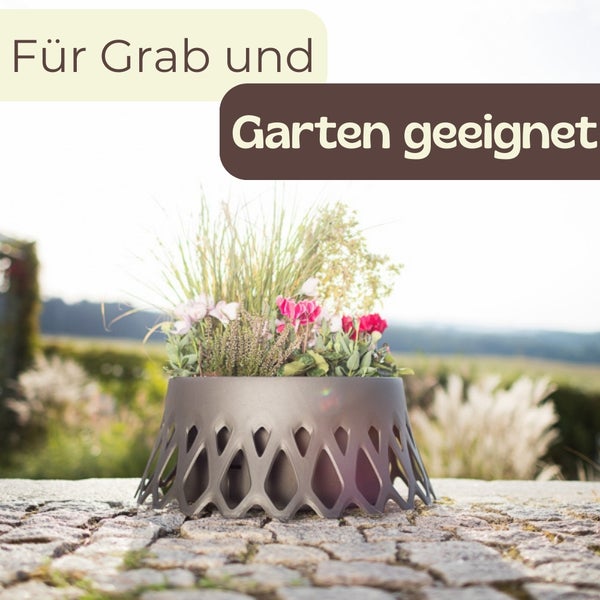 Dekorative Pflanzschale mit Blumen für den Garten oder das Grab