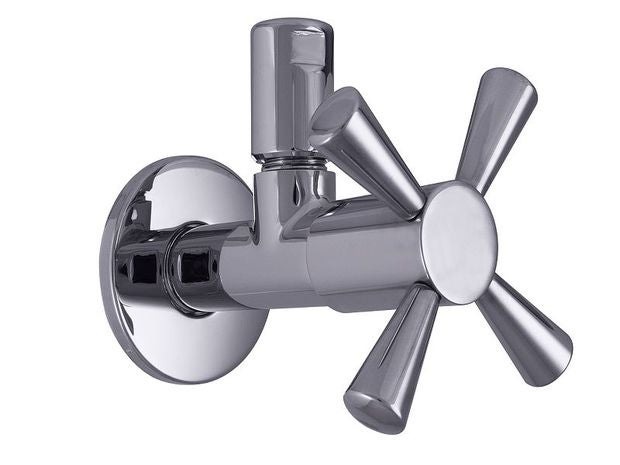 Verchromtes Eckventil mit Kreuzgriff und Wandrosette.
