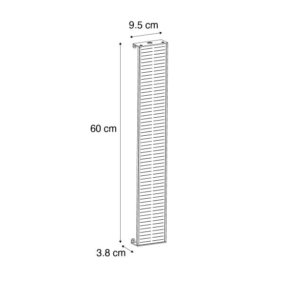 Technische Zeichnung eines Wandregals mit Schlitzen. Abmessungen: Höhe 60 Zentimeter, Breite 9,5 Zentimeter, Tiefe 3,8 Zentimeter.