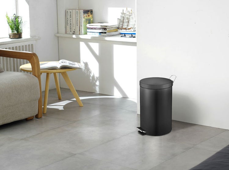 PROREGAL Runder Tretabfallsammler Mit Herausnehmbaren Kunststoff Inneneimer 12 Liter HxBxT 40 x 29,5 x 25,5 cm Schwarz