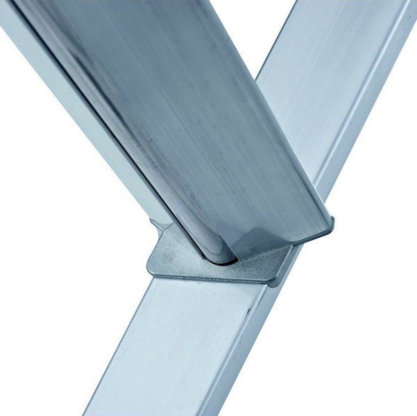 Detailansicht der Metallverbindung eines Aluminiumgestells