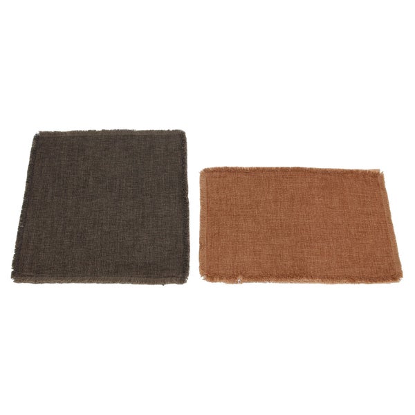 Zwei textile Tischsets mit ausgefransten Rändern