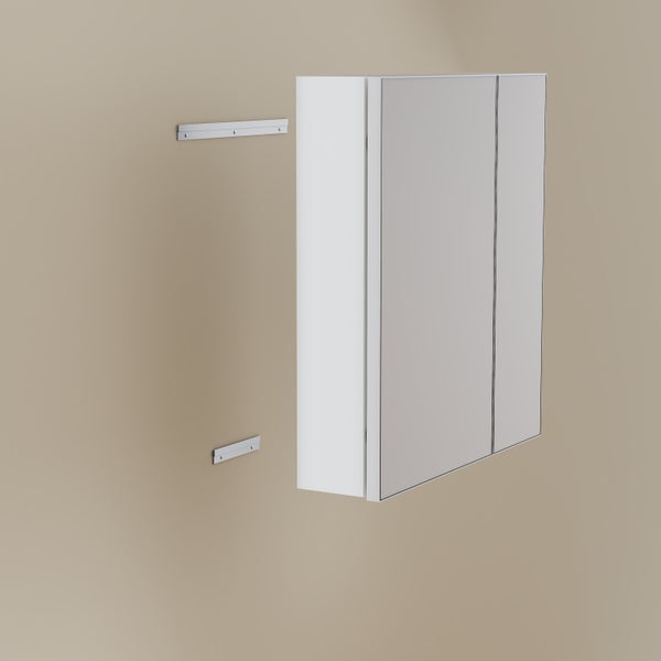 Spiegelschrank für das Badezimmer mit zwei Spiegeltüren und Montageschienen zur Wandbefestigung.