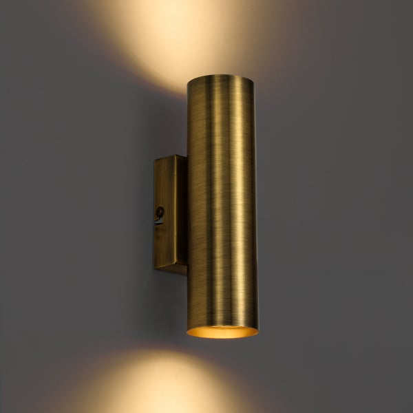 Moderne zylindrische Wandleuchte aus Metall mit Up and Down Lichteffekt zur Montage an der Wand