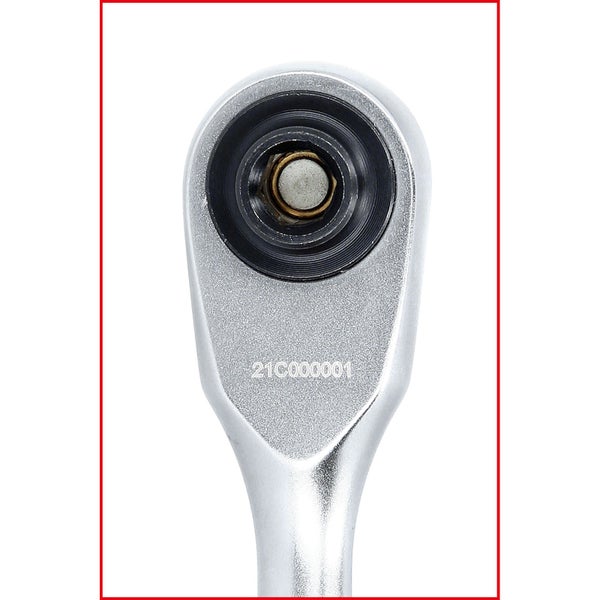 Detailaufnahme einer Knarre mit Aufnahme für Steckschlüssel