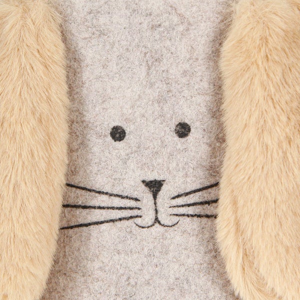 Dekorativer Hasenaufdruck mit Fellohren