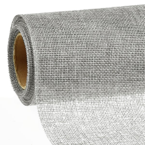 Rolle aus feinmaschigem Drahtgewebe aus Metall für Siebe und Schutzgitter.