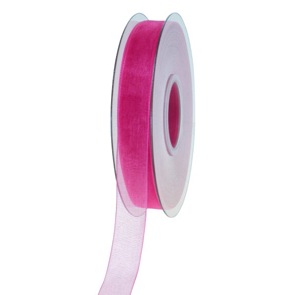 Dekoratives Geschenkband aus Organza auf einer Rolle