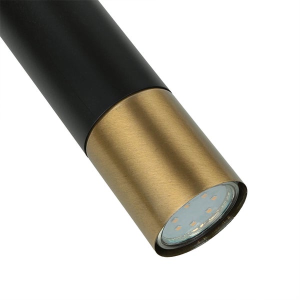 Detailansicht einer schwarz-goldenen Leuchte mit LED-Leuchtmittel