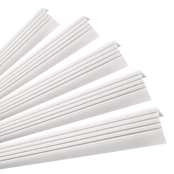 Mehrere Kunststoff-Eckprofile