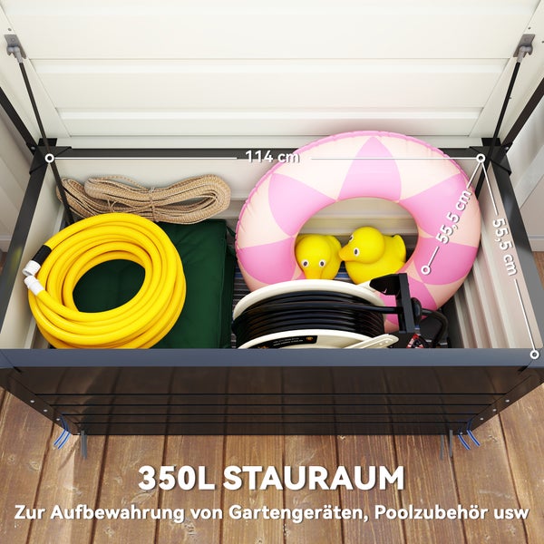 Offene Gartenbox mit 350 Litern Stauraum, gefüllt mit Gartenschlauch und Poolzubehör, Maße circa 114 mal 55,5 Zentimeter.