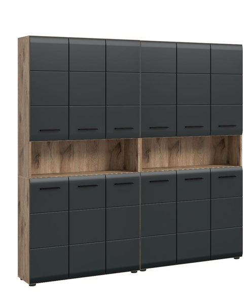 Modernes Highboard mit anthrazitfarbenen Fronten und Korpus in Eichenoptik, offenes Mittelfach und schwarze Griffe.