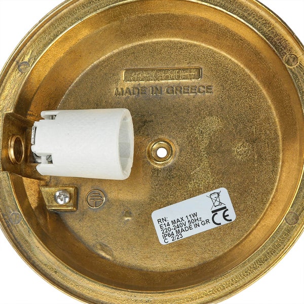 Detailansicht einer Lampenfassung mit E14 Fassung und Erdungssymbol