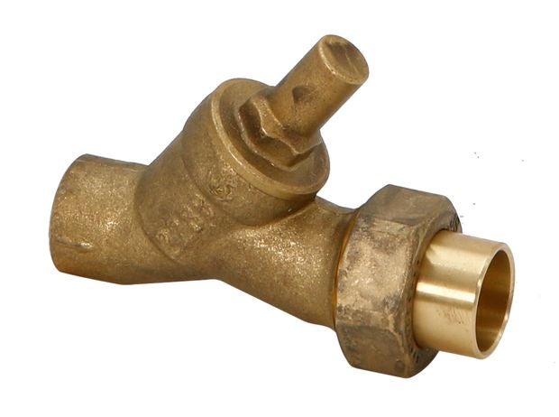 Rücklaufverschraubung aus Messing für Heizkörper.