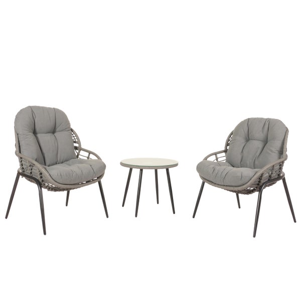 Gartenmöbelset mit zwei Sesseln und einem Tisch