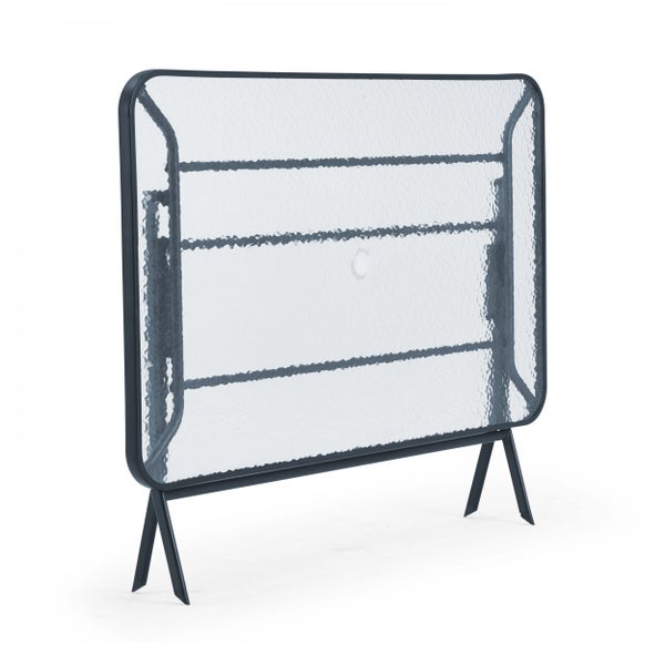 Rechteckiger Gartentisch in Anthrazit mit Strukturglasplatte, Metallgestell und Schirmloch.