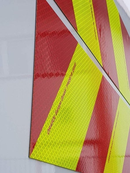 UvV® Oralite rot gelbe Kfz Warnmarkierung TPESC 13223 Set 4 Stk 564 x 141 mm / Klebefolie
