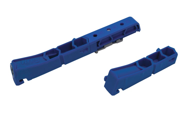 Kreg Taschenloch-Bohrlehre Set aus blauem Kunststoff mit Bohrhülse und Distanzstück für Holzarbeiten.