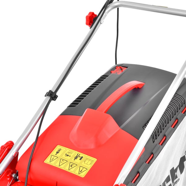 Detailansicht eines Rasenmähers