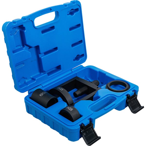 Werkzeugsatz in blauem Koffer geöffnet