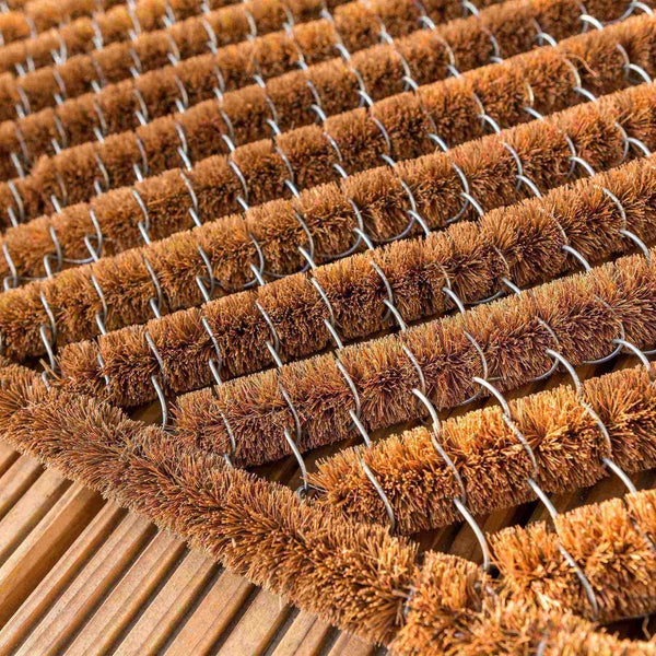 Fußmatte aus Kokosfasern mit Metallhalterungen