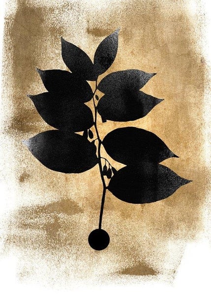 Wandbild mit schwarzer Silhouette eines Zweigs mit Blättern auf goldenem strukturiertem Hintergrund.