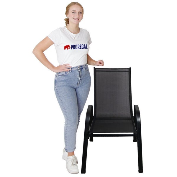 Gartensessel mit Armlehnen und Netzstruktur