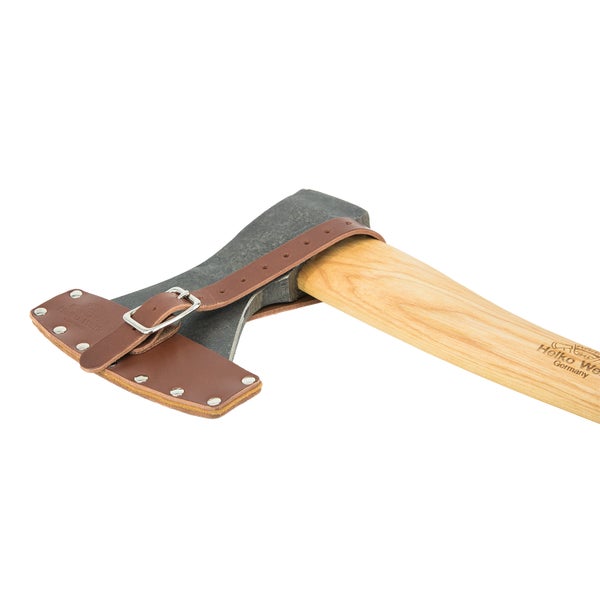 Axt mit Holzstiel und Lederschneidenschutz von Helko Werk