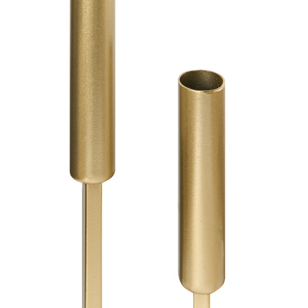 Detailansicht eines runden Metallgestells eines Beistelltisches.