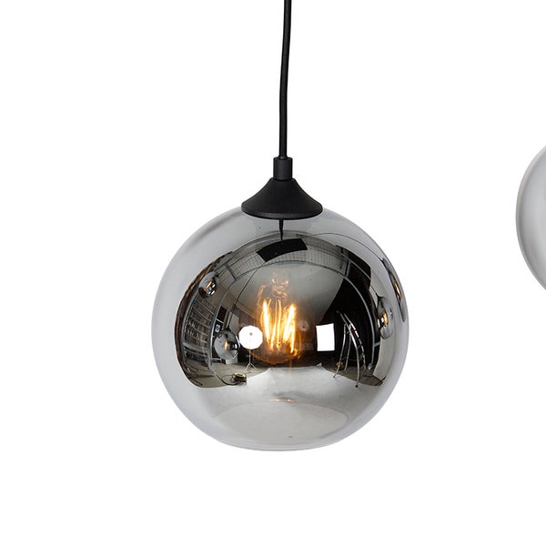 Kugelförmige Pendelleuchte mit Reflektor