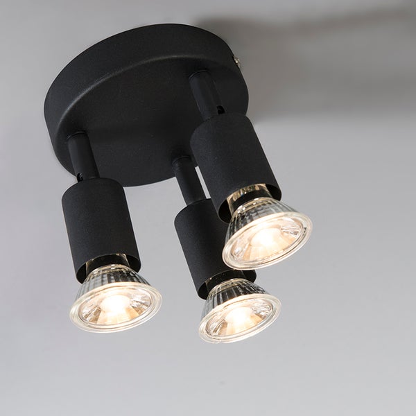 Schwarze Deckenleuchte mit drei Strahlern