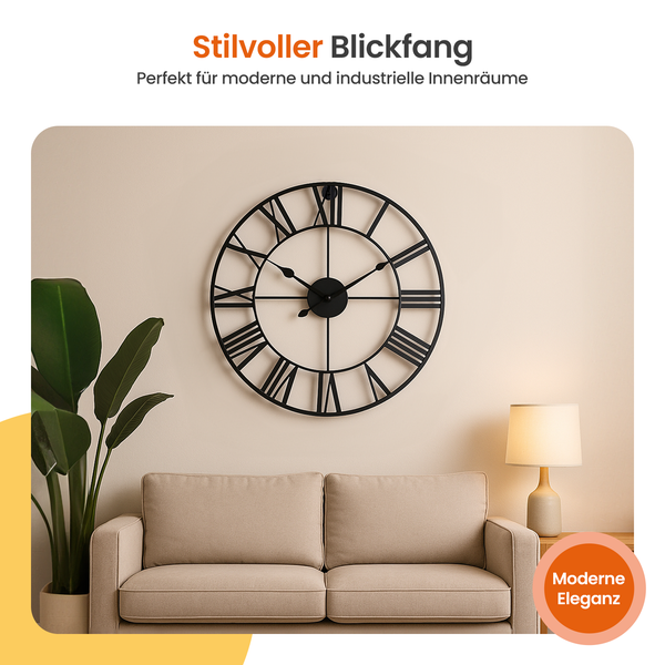 Doppelflügeltor aus Metall mit Schloss und Rautenmuster