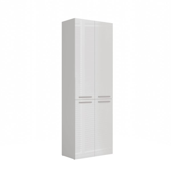 Hoher Hochschrank mit vier Türen und Griffen.