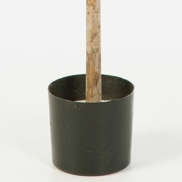 Künstlicher Olivenbaum mit grünen Blättern und dunklen Oliven.