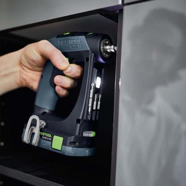Festool CXS 18 Akku-Bohrschrauber im Einsatz