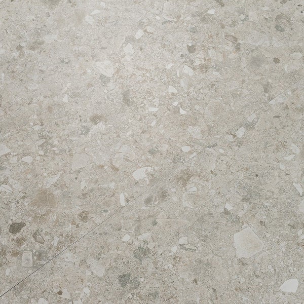 Feinsteinzeug Fliese in Terrazzo Optik mit Natursteinmuster