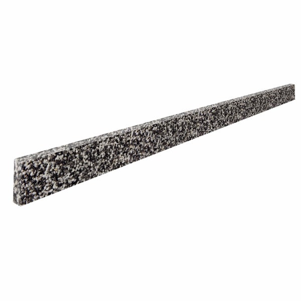 Abschlussleiste in Granit-Optik mit gesprenkeltem Muster.