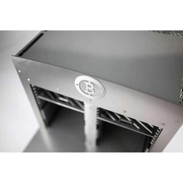 Hochtemperaturgrill aus Edelstahl mit Beefer Logo.