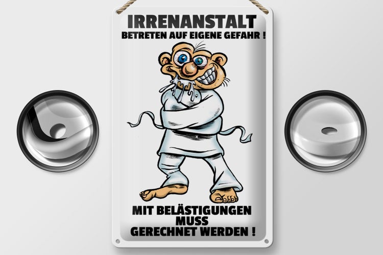 Abmessungen einer geöffneten Glastür mit Rahmen