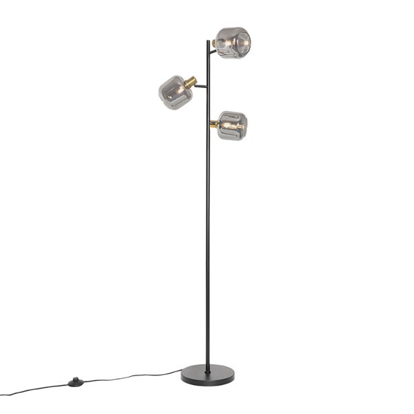 Dreiflammige Stehleuchte aus schwarzem Metall mit Schirmen aus Rauchglas.