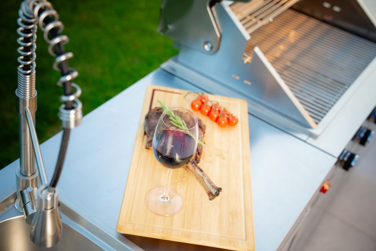 GORILLER® SILVERBACK S1 Outdoor-Küche, Gasgrill mit Kühlschrank-Waschbecken-Kombination, Edelstahl, Silber