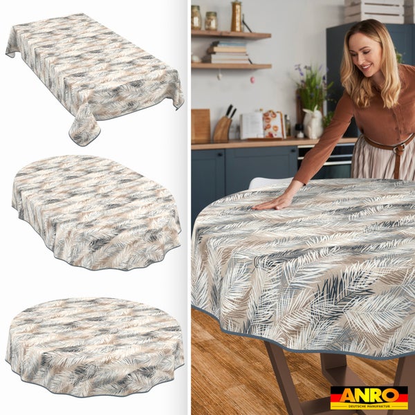 Tischdecken mit Palmenblattmuster in rechteckiger, ovaler und runder Form und Frau beim Auflegen einer Decke in der Küche. ANRO Logo.