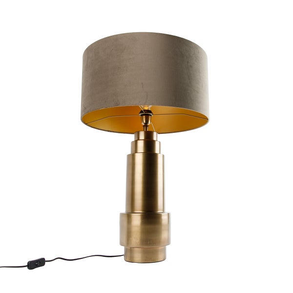 Tischleuchte mit Lampenschirm und Stromkabel