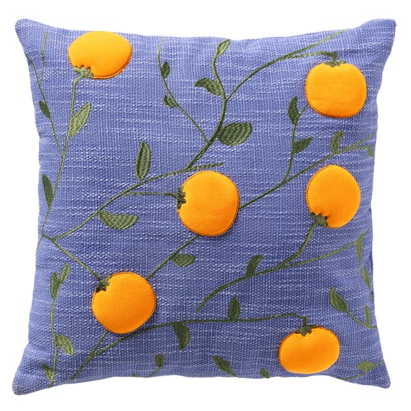 Dekokissen mit Orangenmuster