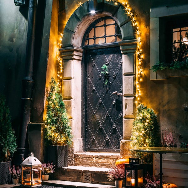 ECD Germany LED Cluster Lichterkette 11m Länge, 560 LEDs, Extra Warmweiß, 3m Stromkabel, IP44, Clusterlichterkette Büschellichterkette für Weihnachten Weihnachtsbaum Weihnachtsbeleuchtung, Innen/Außen